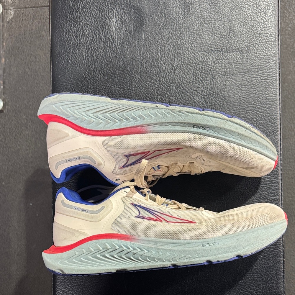 Altra Paradigm 7